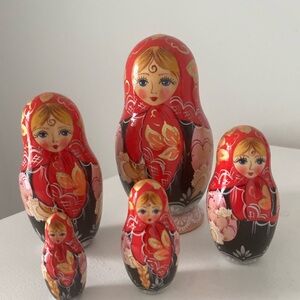 Vintage Collectors matryoshka doll